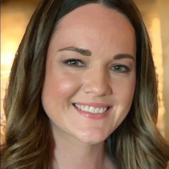 Meet your Posher, Sara - Picture 1 of 1